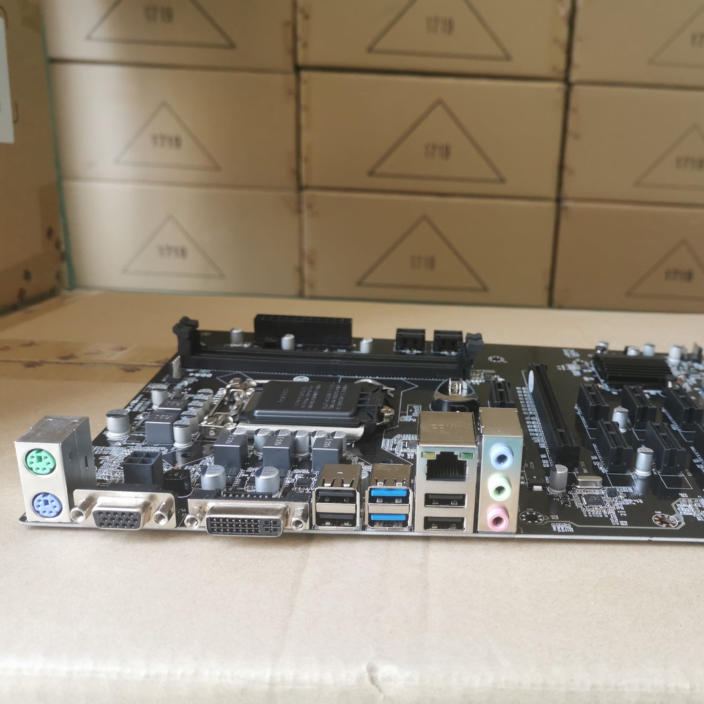 Mining Board Set With 12 PCIe Riser Connector Included!